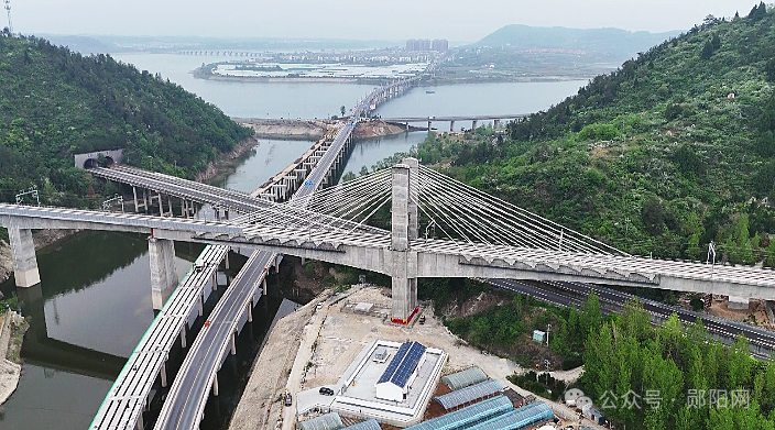 G209郧阳区沙洲大桥改扩建工程加速推进